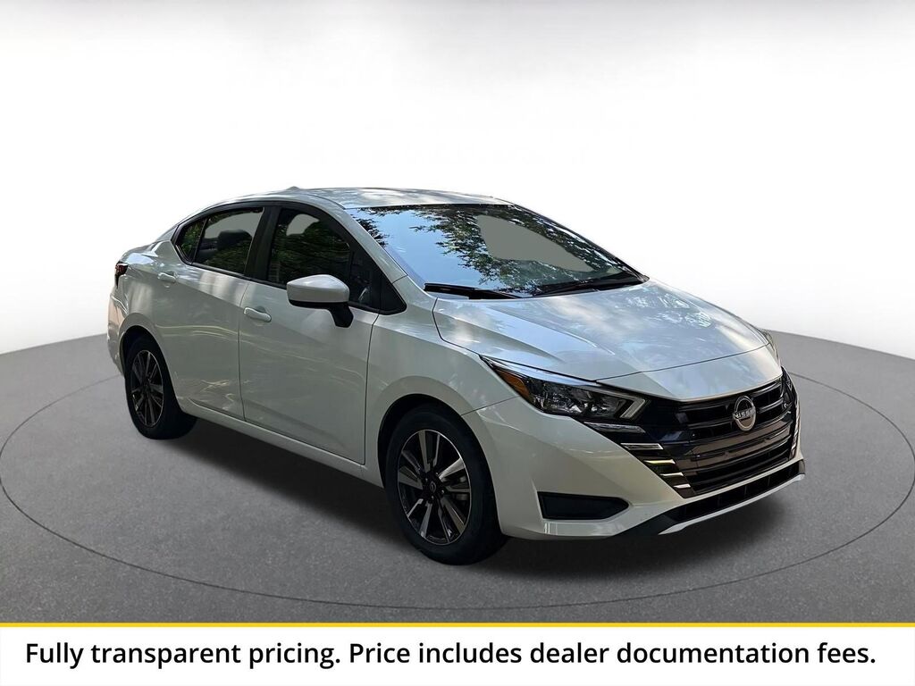 2025 Nissan Versa SV — photo 1 of 29