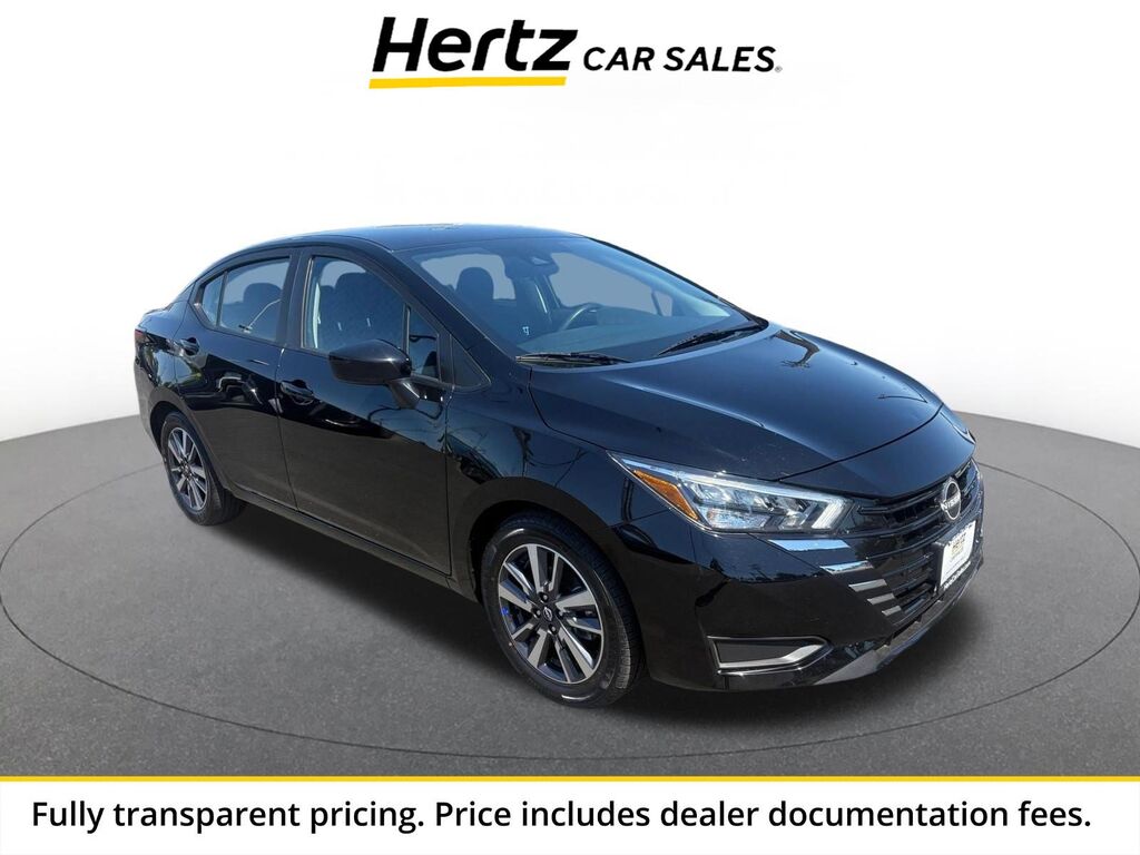 2025 Nissan Versa SV — photo 1 of 20