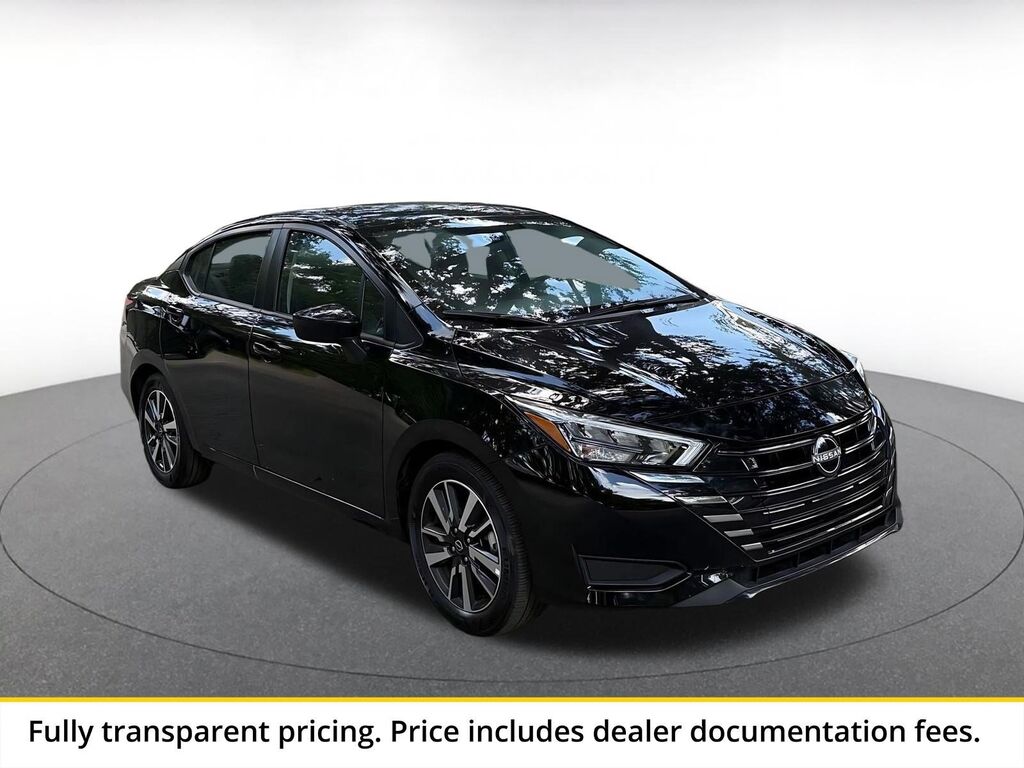 2025 Nissan Versa SV — photo 1 of 23
