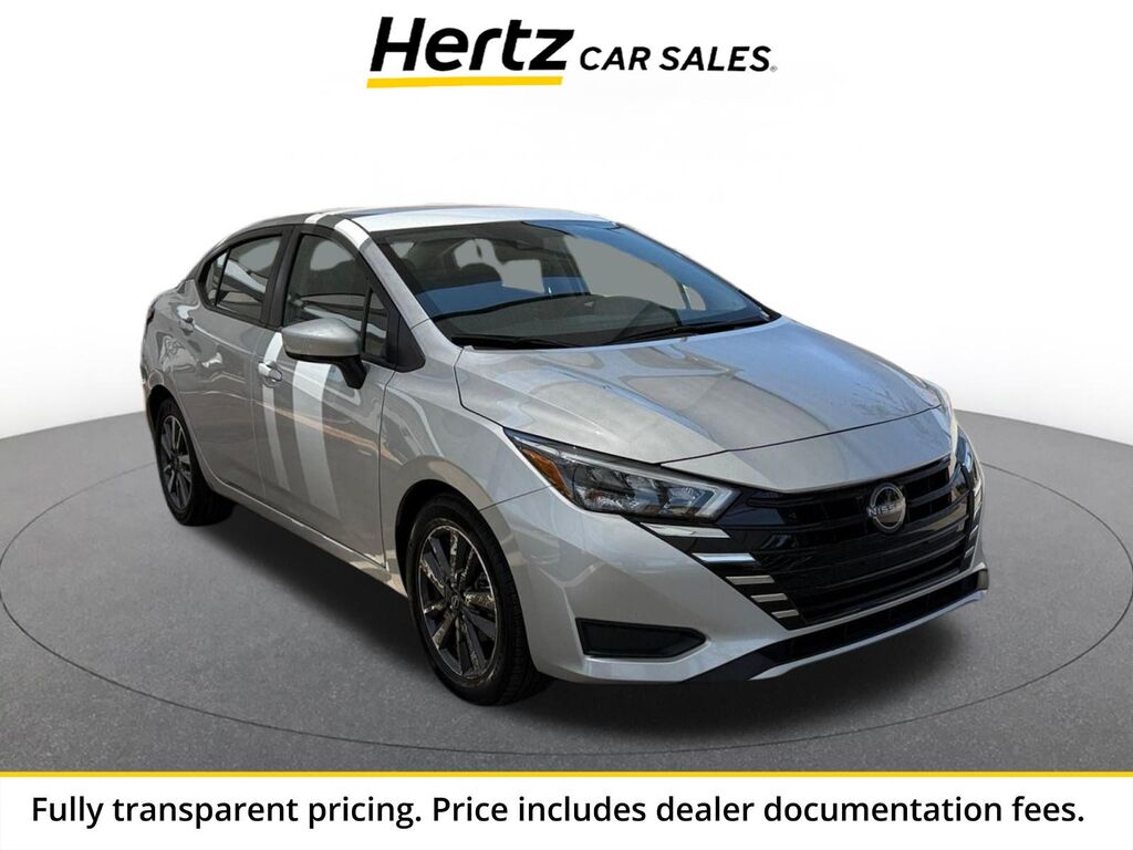 2025 Nissan Versa SV — photo 1 of 13