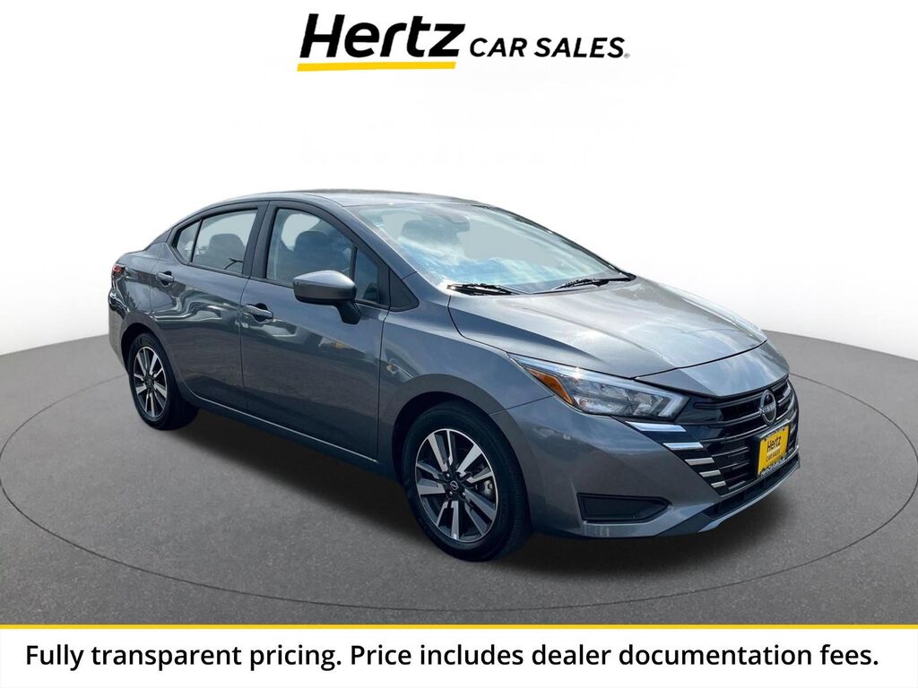 2025 Nissan Versa SV — photo 1 of 20