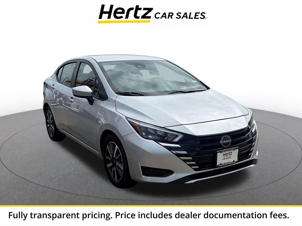 2025 Nissan Versa SV — photo 1 of 13