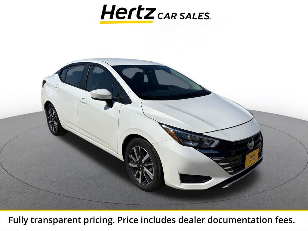 2025 Nissan Versa SV — photo 1 of 13