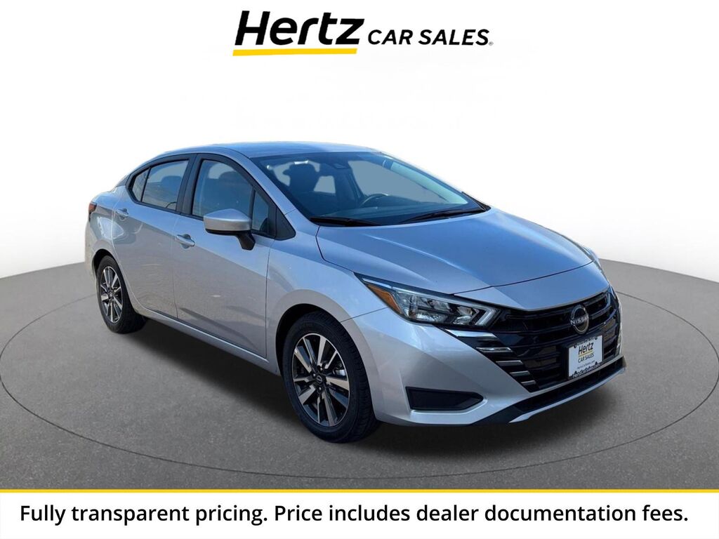 2025 Nissan Versa SV — photo 1 of 13