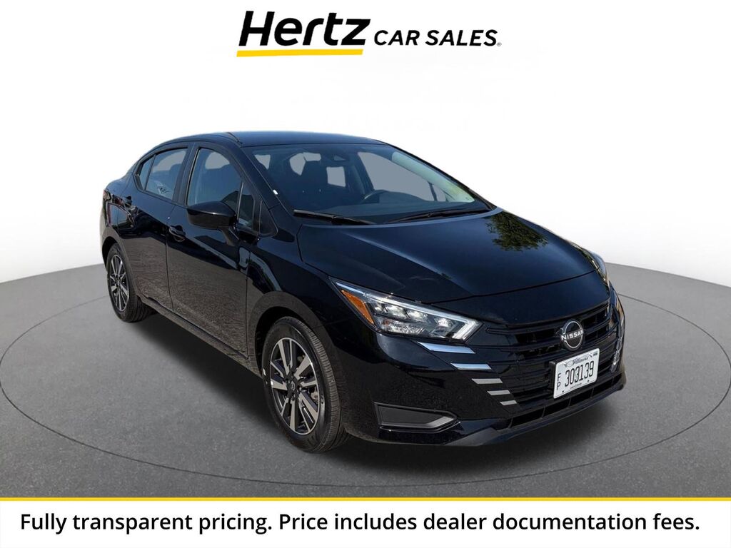 2025 Nissan Versa SV — photo 1 of 13