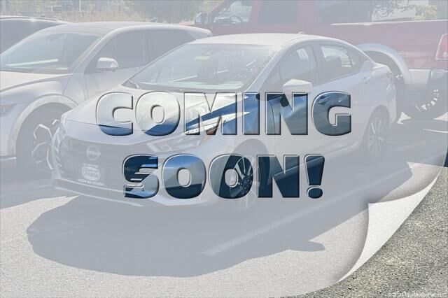 2025 Nissan Versa SV — photo 1 of 21
