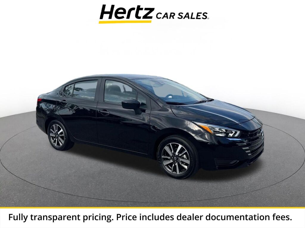2025 Nissan Versa SV — photo 1 of 13