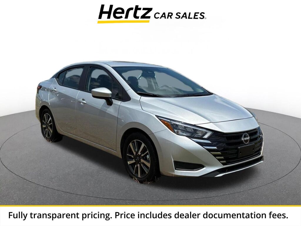 2025 Nissan Versa SV — photo 1 of 13