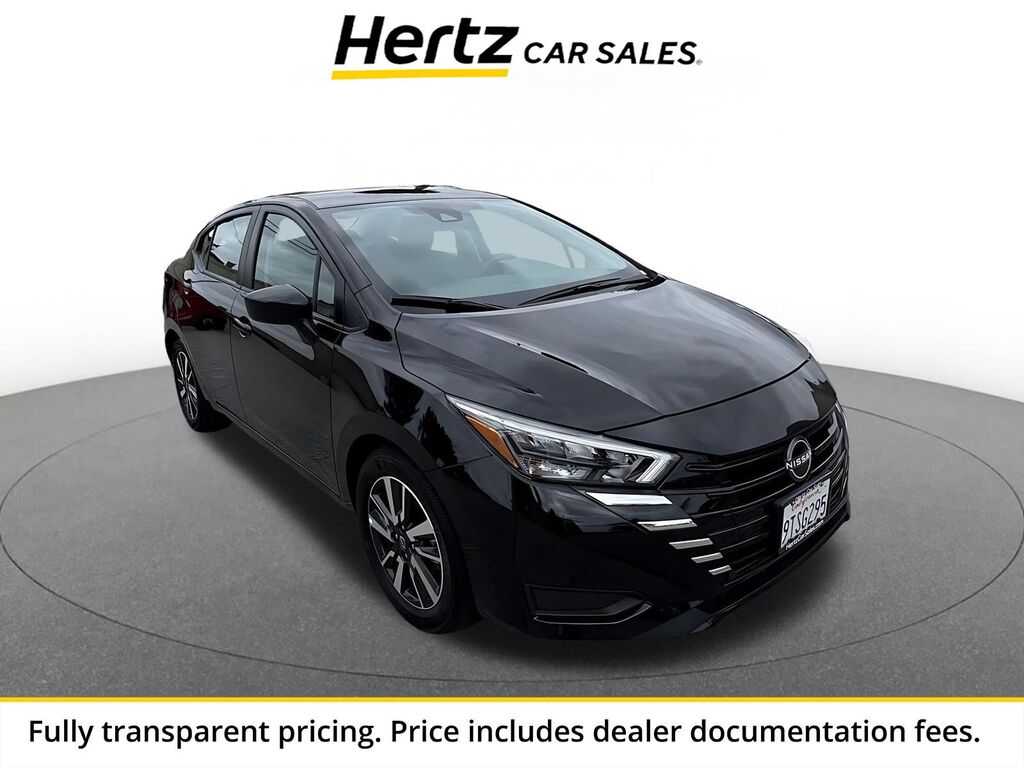 2025 Nissan Versa SV — photo 1 of 13