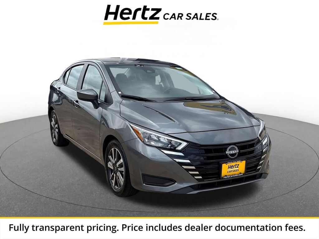 2025 Nissan Versa SV — photo 1 of 13