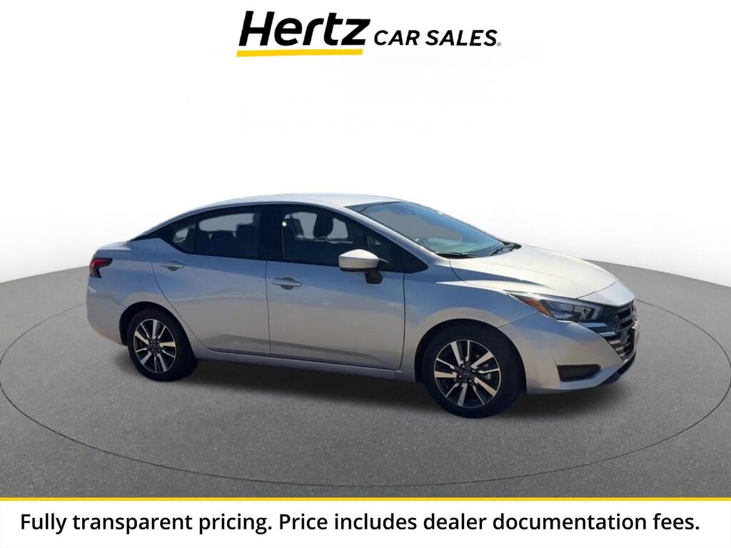 2025 Nissan Versa SV — photo 1 of 13