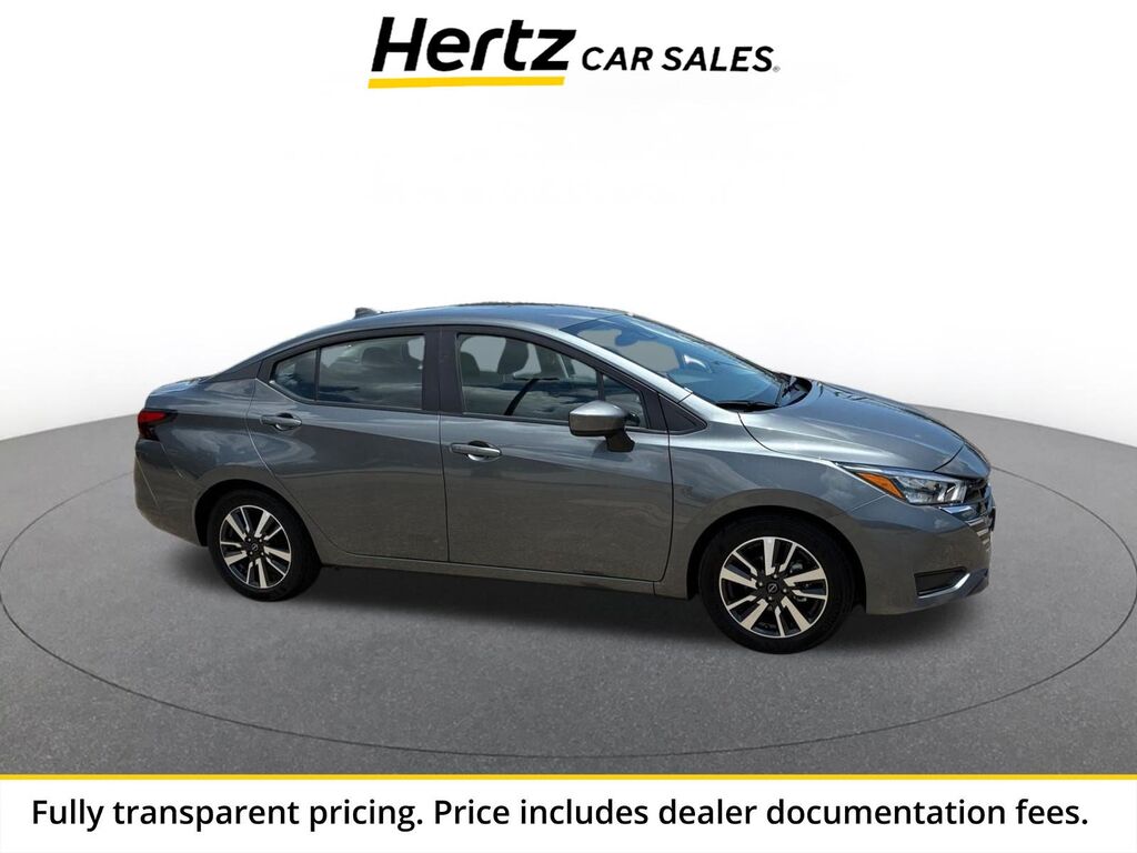 2025 Nissan Versa SV — photo 1 of 13