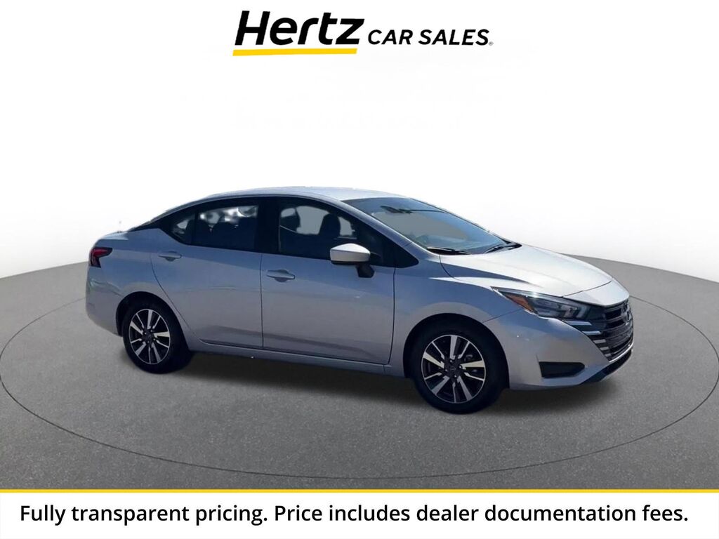 2025 Nissan Versa SV — photo 1 of 13