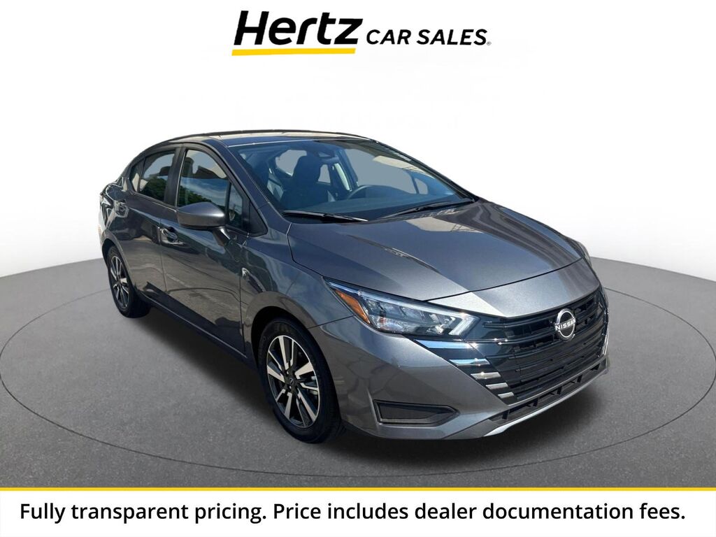 2025 Nissan Versa SV — photo 1 of 13