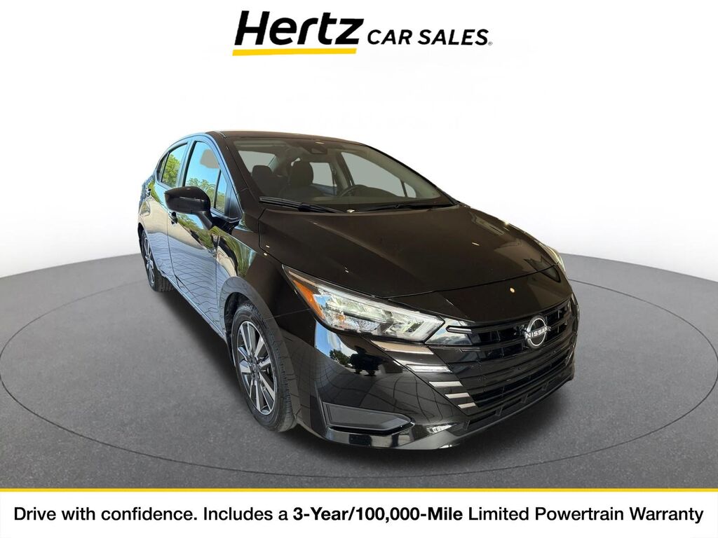 2025 Nissan Versa SV — photo 1 of 11