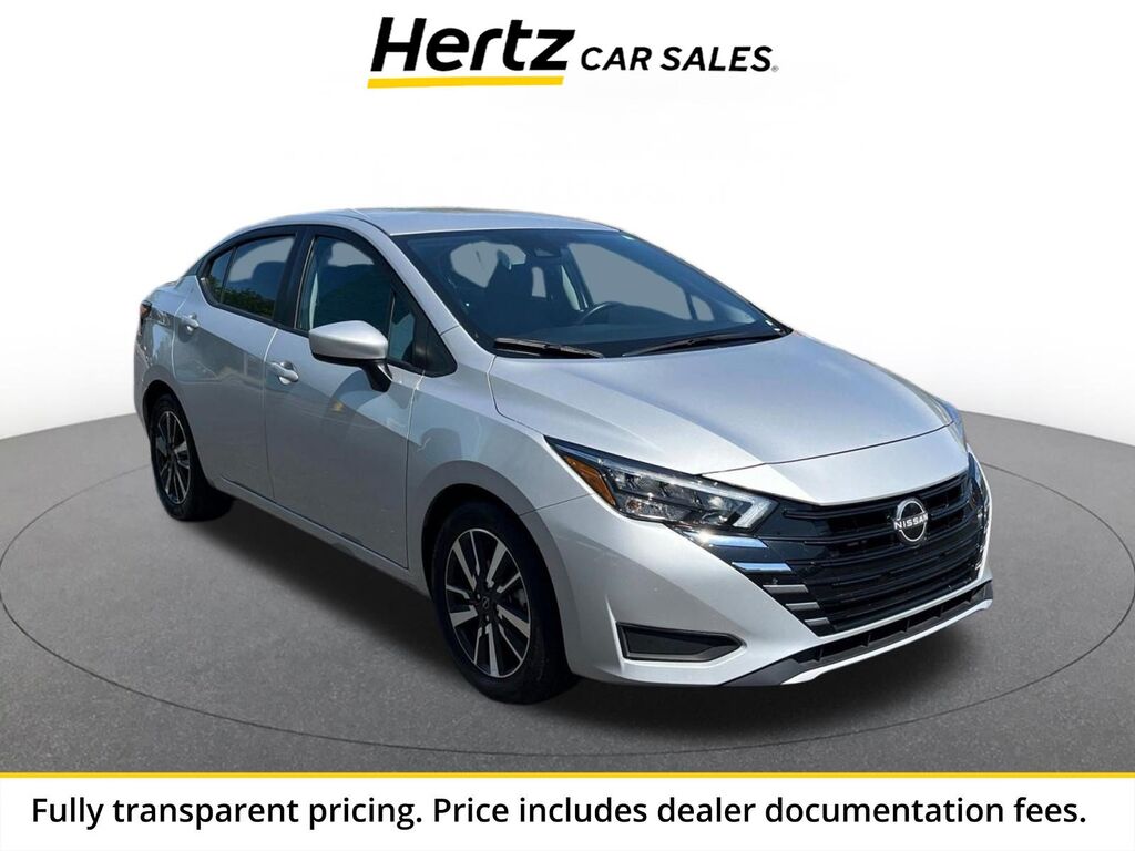 2025 Nissan Versa SV — photo 1 of 13