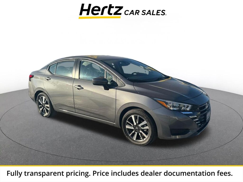 2025 Nissan Versa SV — photo 1 of 13