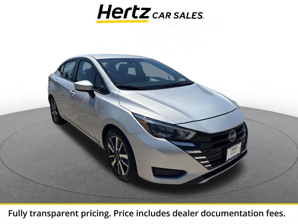 2025 Nissan Versa SV — photo 1 of 13