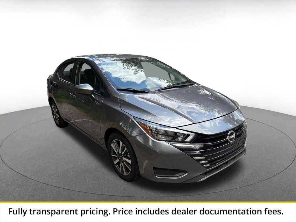 2025 Nissan Versa SV — photo 1 of 13