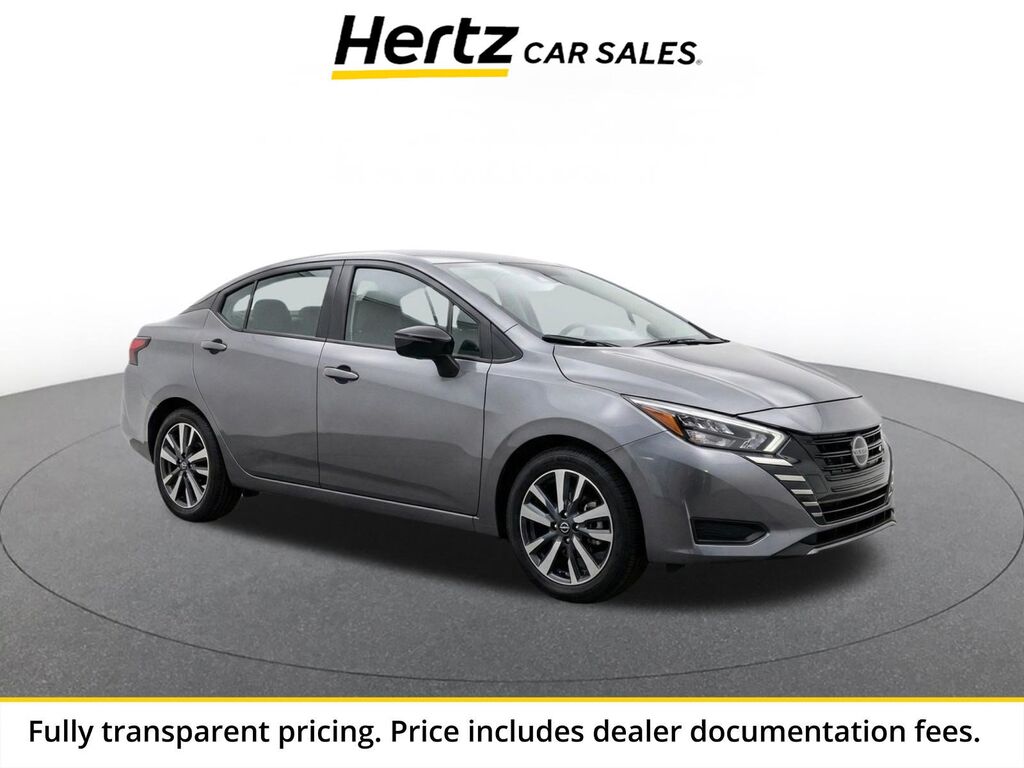 2025 Nissan Versa SV — photo 1 of 10