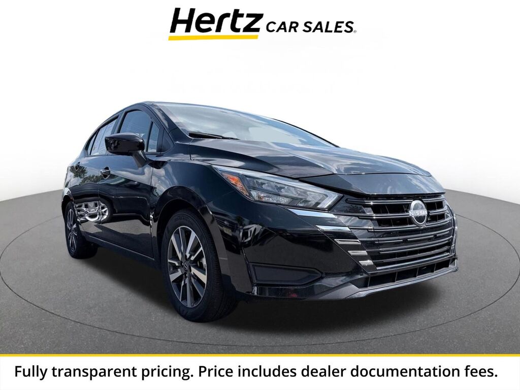 2025 Nissan Versa SV — photo 1 of 13