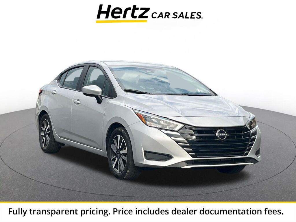 2025 Nissan Versa SV — photo 1 of 13