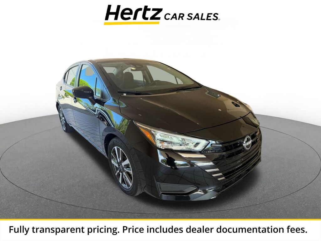 2025 Nissan Versa SV — photo 1 of 13