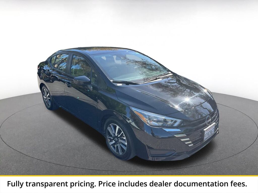 2025 Nissan Versa SV — photo 1 of 13