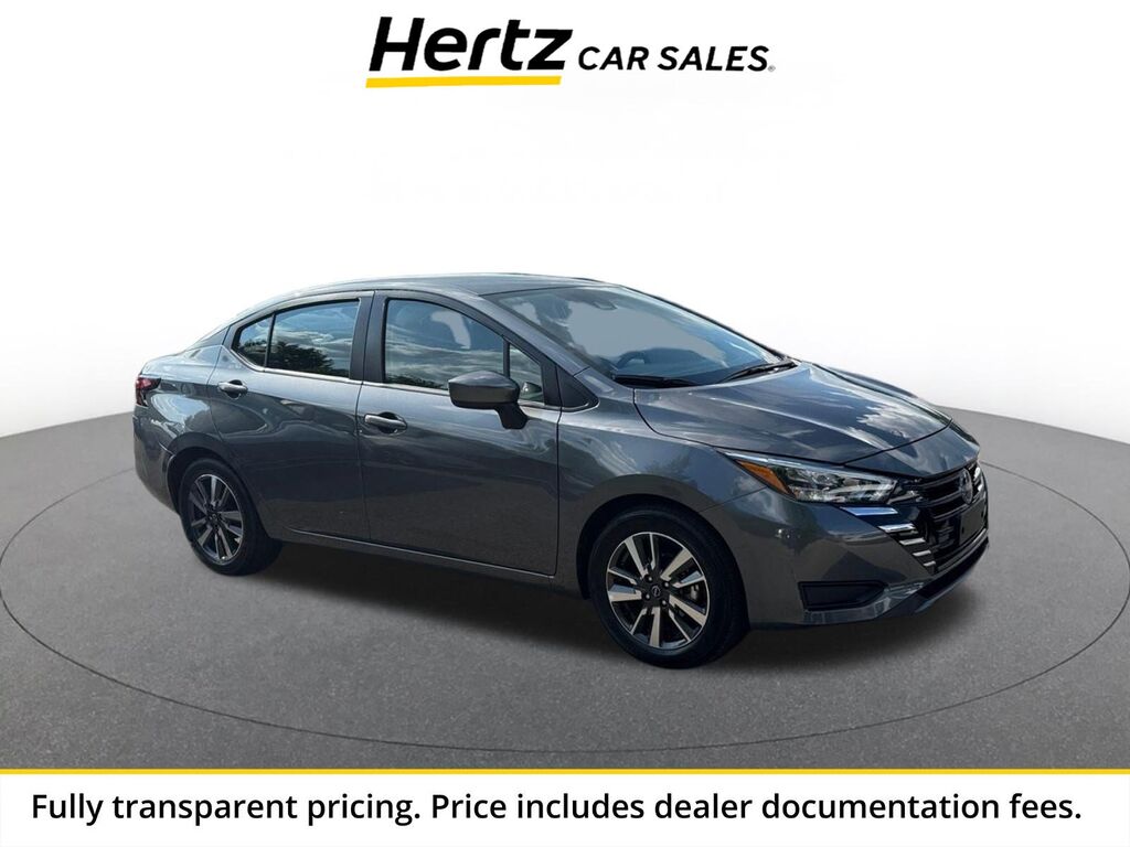 2025 Nissan Versa SV — photo 1 of 13
