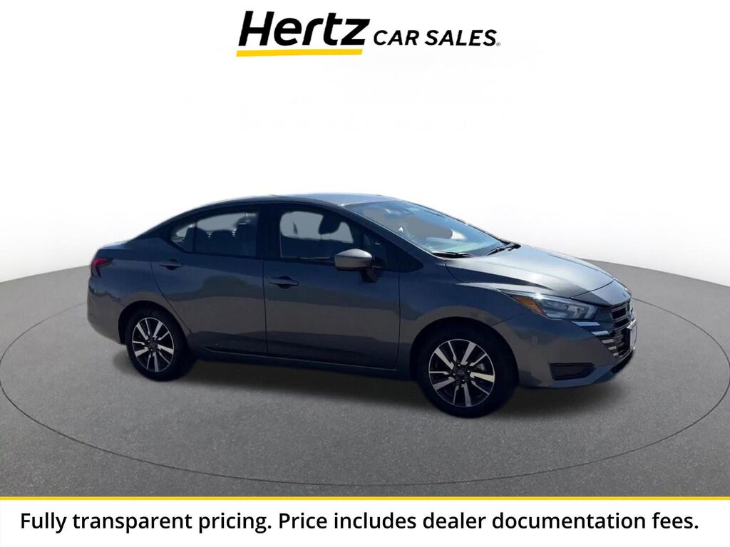 2025 Nissan Versa SV — photo 1 of 13