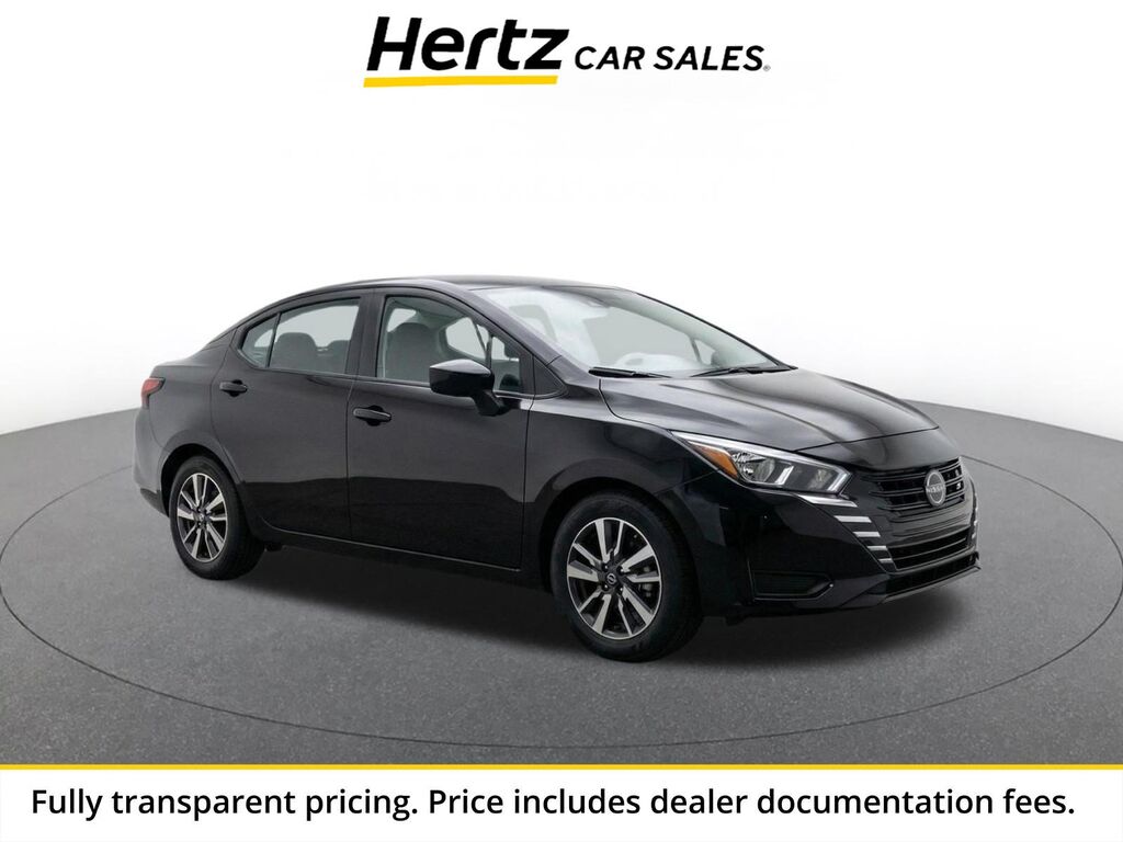 2025 Nissan Versa SV — photo 1 of 11