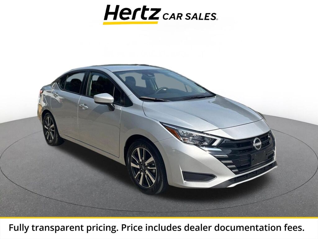 2025 Nissan Versa SV — photo 1 of 13