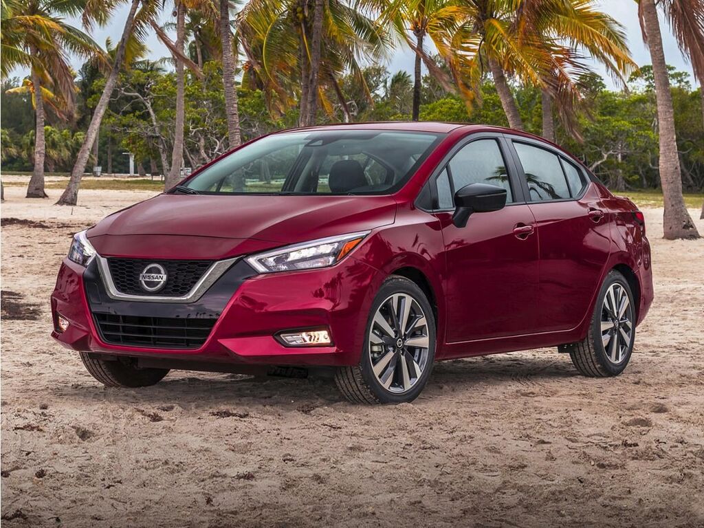 2022 Nissan Versa SV — photo 1 of 13