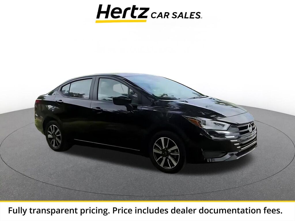2025 Nissan Versa SV — photo 1 of 13