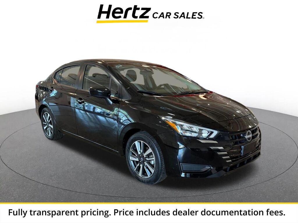 2025 Nissan Versa SV — photo 1 of 5