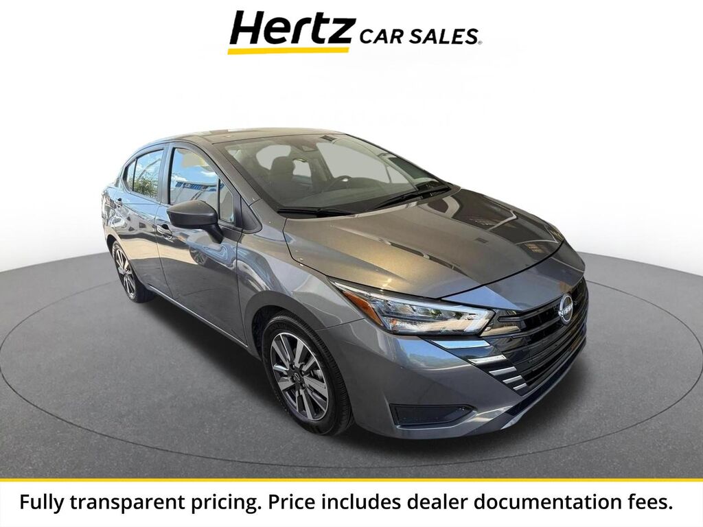 2025 Nissan Versa SV — photo 1 of 13