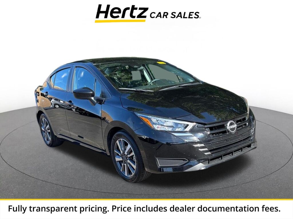 2025 Nissan Versa SV — photo 1 of 13