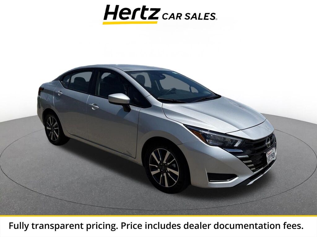 2025 Nissan Versa SV — photo 1 of 13