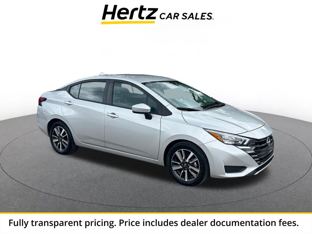 2025 Nissan Versa SV — photo 1 of 13