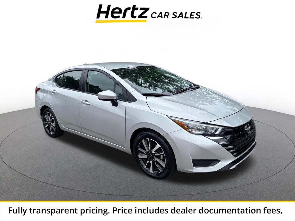 2025 Nissan Versa SV — photo 1 of 13