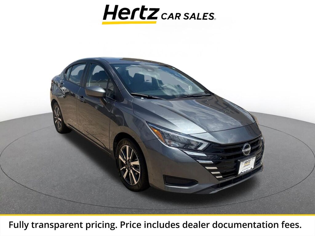 2025 Nissan Versa SV — photo 1 of 13