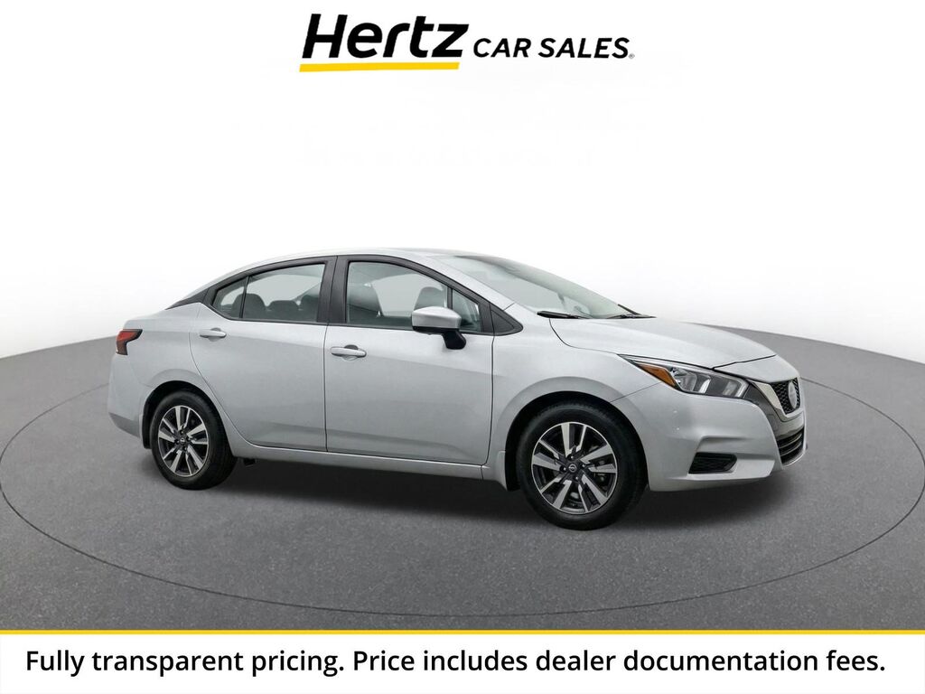 2025 Nissan Versa SV — photo 1 of 10
