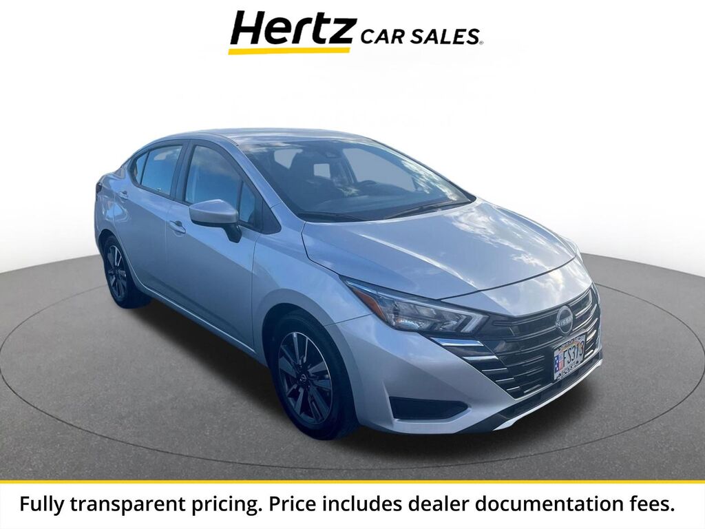 2025 Nissan Versa SV — photo 1 of 13