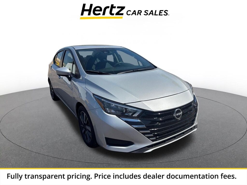 2025 Nissan Versa SV — photo 1 of 16