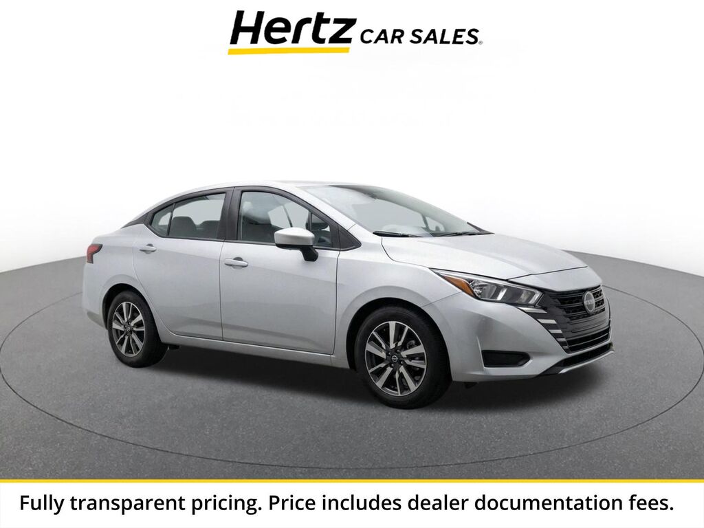 2025 Nissan Versa SV — photo 1 of 31