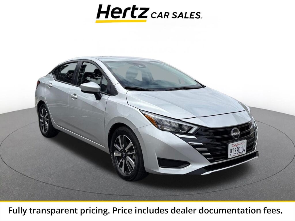 2025 Nissan Versa SV — photo 1 of 13