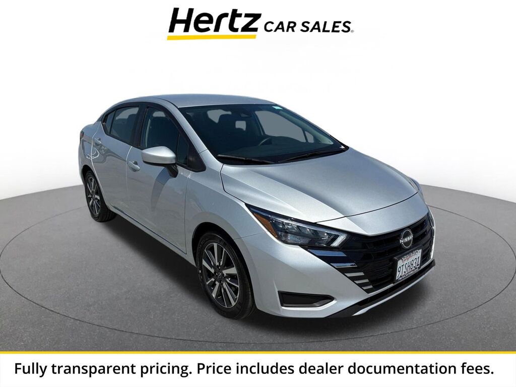 2025 Nissan Versa SV — photo 1 of 13