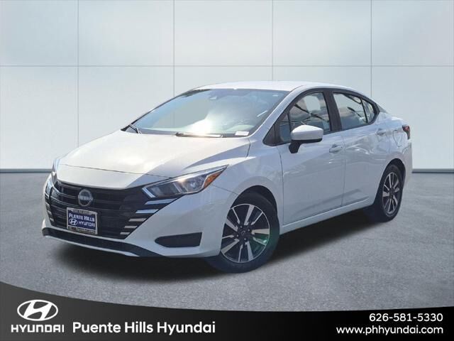 2023 Nissan Versa SV