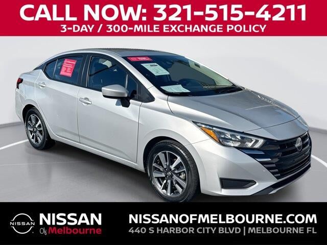 2025 Nissan Versa SV — photo 1 of 13