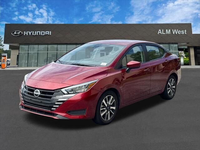 2025 Nissan Versa SV — photo 1 of 26